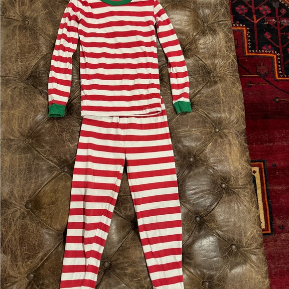 Holiday Pajamas Unisex Size 8 - Picture 1 of 7